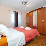 Apartments Ita