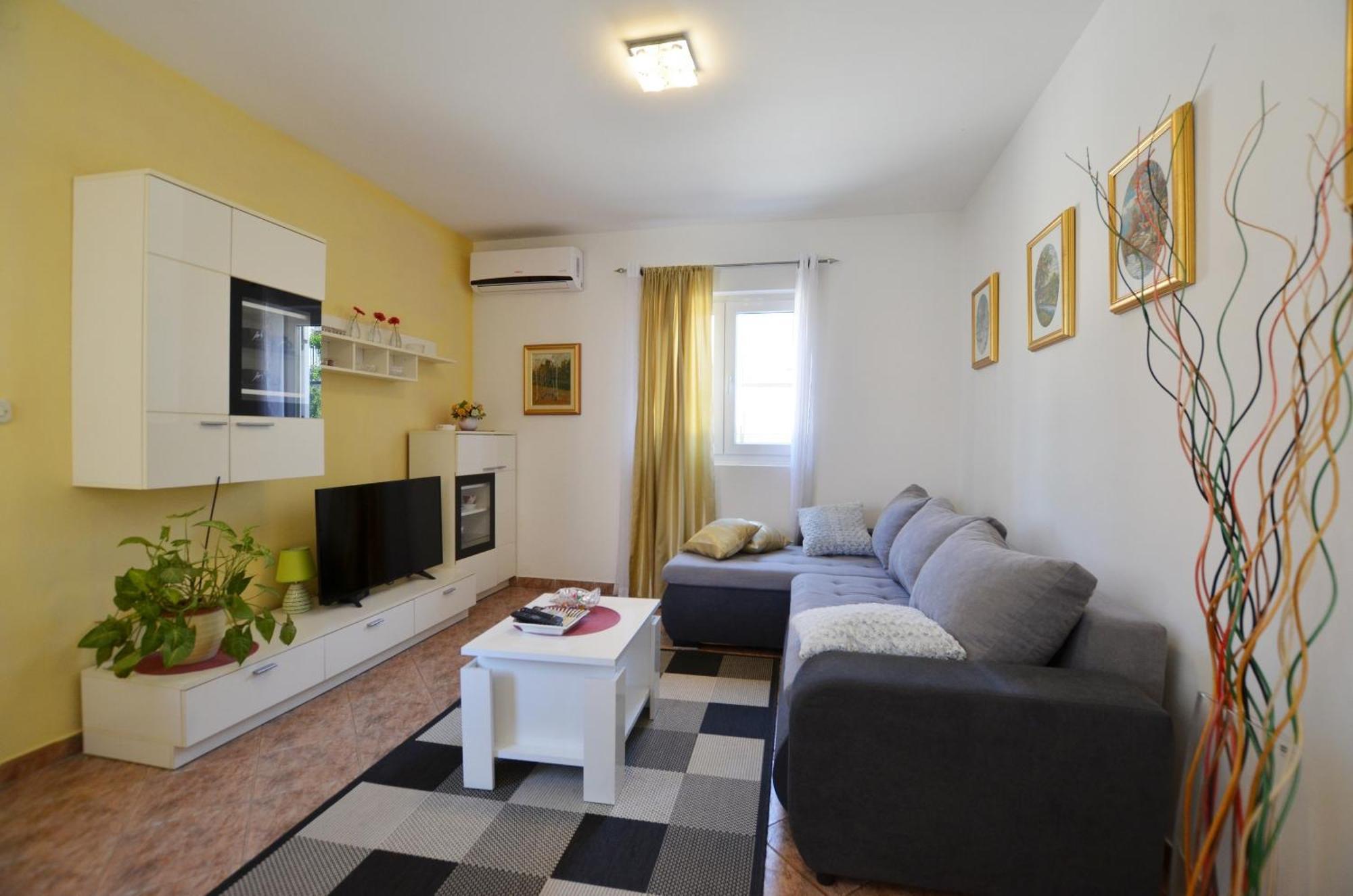 Ita Apartment
